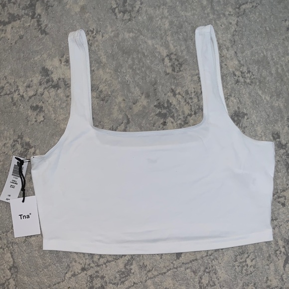 Aritzia Tops - NWT ARITZIA TNA CHILL LAGUNA CROP TOP